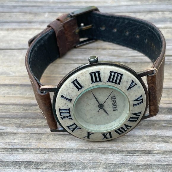 Rare Vintage Fossil Wrist Watch Brown Leather Band Analog - Picture 10 of 11
